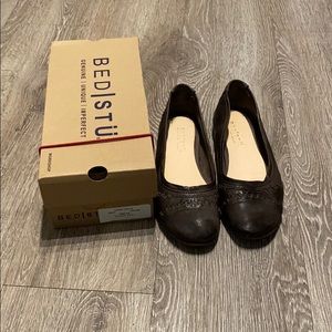 Brown Bed | Stu flats